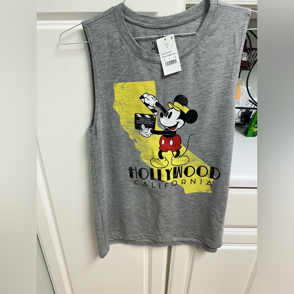NWT Disney Hollywood Ca Tee women’s medium
